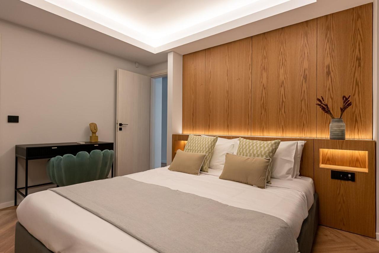 Appartamento Phaedrus Living Luxury Penthouse Ploutarchou Atene Esterno foto